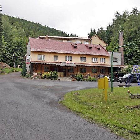 Sport Hotel Mustek Jáchymov Eksteriør bilde