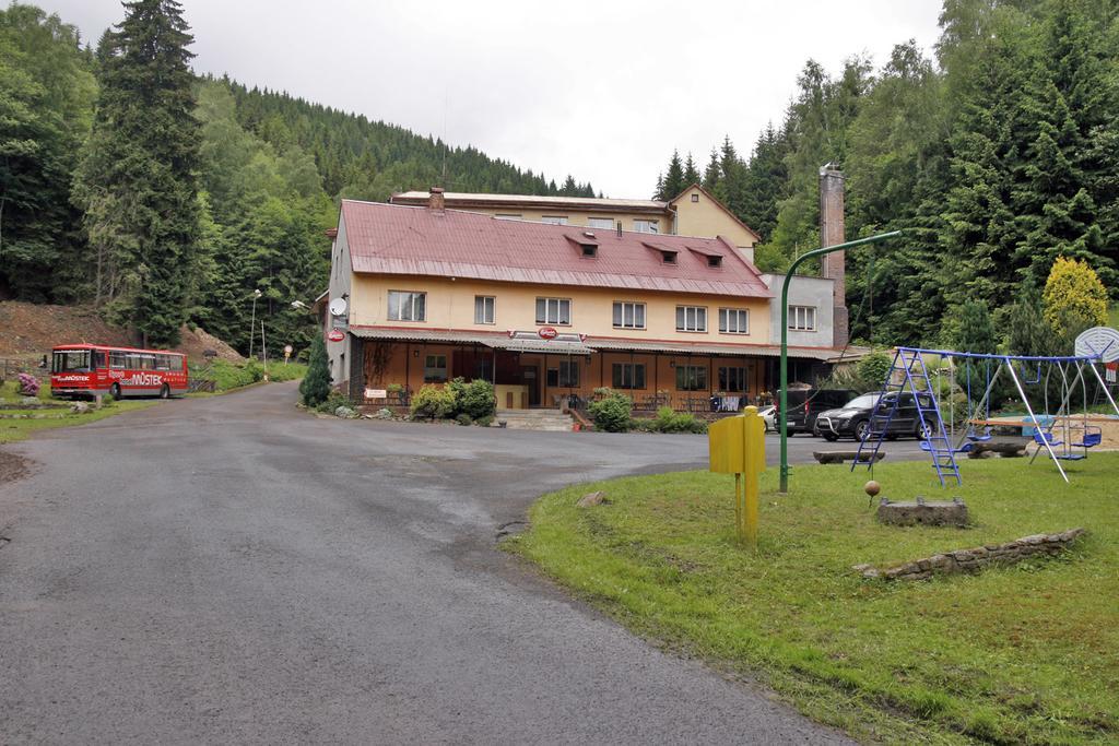Sport Hotel Mustek Jáchymov Eksteriør bilde